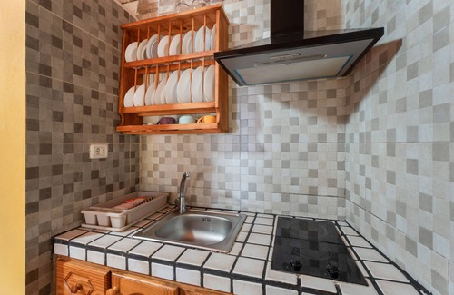 Vallehermoso Cottage | Cottage 'Casa Lucia' with Mountain View, Shared Terrace and Wi-Fi