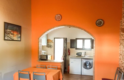 Aldeia de Brescos Cottage | Cottage 'Casas Da Lagoa - T2 Norte' with Private Garden, Balcony and Wi-Fi