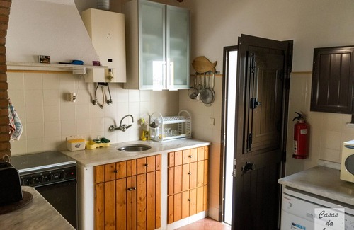 Aldeia de Brescos Cottage | Cottage 'Casas Da Lagoa - T2 Norte' with Private Garden, Balcony and Wi-Fi