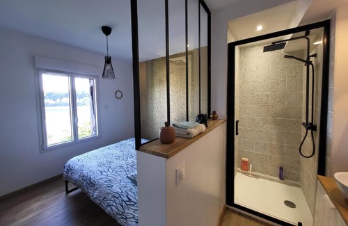 Changey House | Cottage chaleureux avec vue sur lac