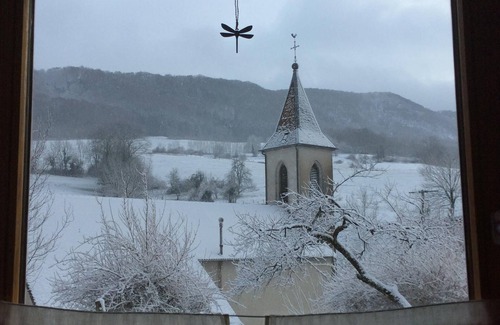 Ivrey Apartment | Cottage character in quiet village on the slopes of Mount Poupet