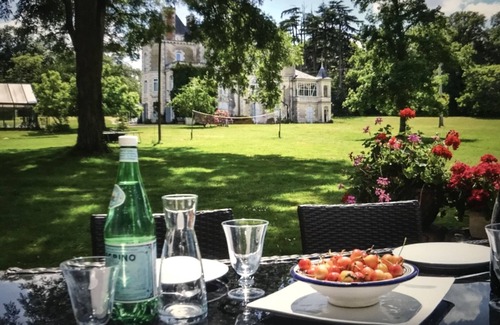 Jarze Cottage | Cottage (Chevalerie sleeps 5) in the grounds of a magnificent Chateau