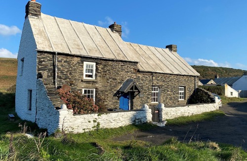 Abereiddy Cottage | Cottage Close To Beach With Sea Views