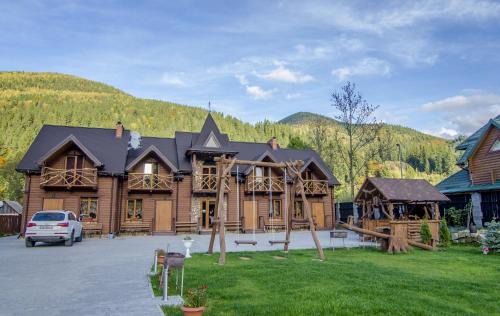Tatariv Cabin | Cottage Duet