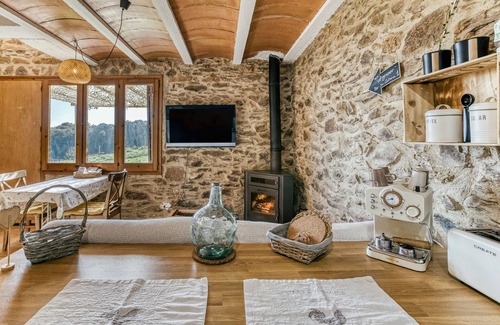 Susqueda Cottage | Cottage 'El Graner' with Mountain View, Private Garden and Wi-Fi