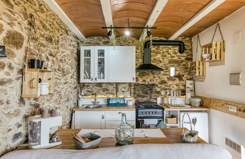 Susqueda Cottage | Cottage 'El Graner' with Mountain View, Private Garden and Wi-Fi