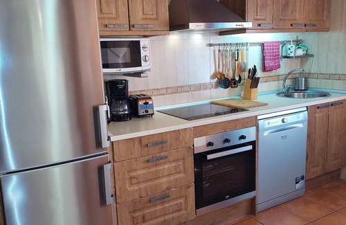 Cabezuela Cottage | Cottage El Pozo de la Cotarra, ideal for 8 people and their pets.
