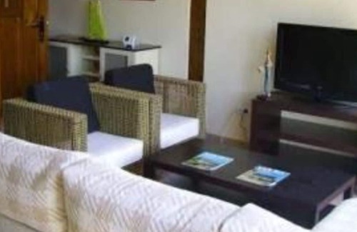 Acereda House | Cottage (full rental) Legends of the Forest for 12-14 people