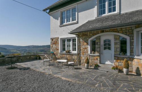 Bellevaux House | Cottage Fauna & Flora