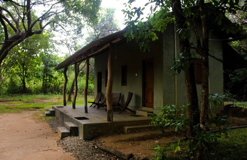 Habarana Cabin | Cottage for 2 - Eagles Wing's GuestHouse