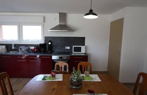 Combrimont Cottage | Cottage for 4 with covered terrace, private parking, pet-friendly