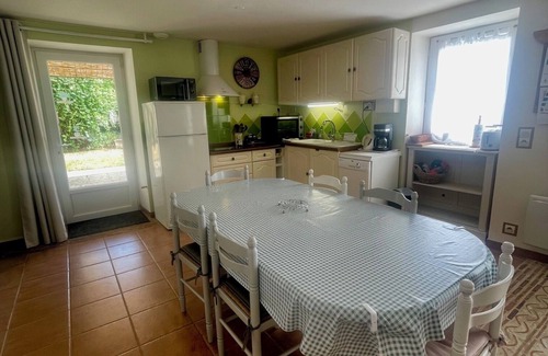 Amberre House | Cottage for 6 people in a quiet location 20 minutes from Futuroscope