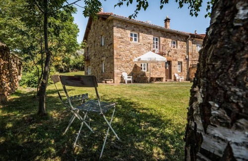 Abiada Cottage | Cottage for 8 people with views of the forests and mountains in the area