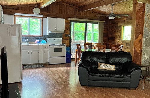 Traverse Bay Cottage | Cottage for rent in Abert Beach!