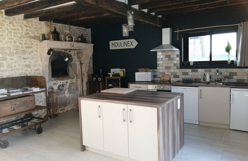 Saint-Fulgent-des-Ormes House | Cottage on the farm in the Perche