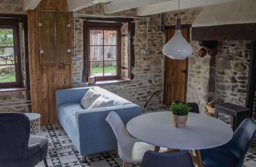 Saint-Maurice-pres-Pionsat House | Cottage in Auvergne near Cascade Gour