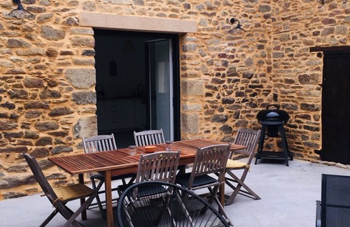 Saint-Vincent-sur-Oust House | Cottage au Patio