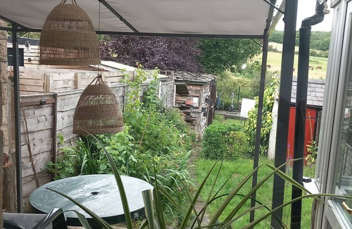 Mottram in Longdendale Cottage | Cottage Gallery Mottram in Longdendale. A relaxing retreat near to Manchester