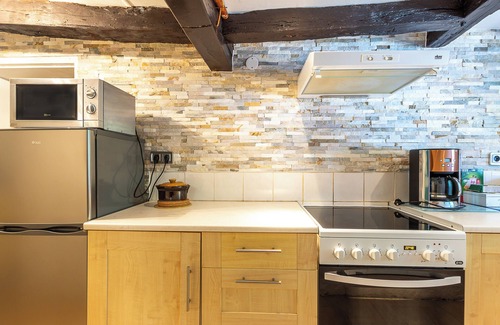 Moutiers-sur-le-Lay House | Cottage 'Gite Du Moulin Du Lay' with Private Terrace and Private Garden