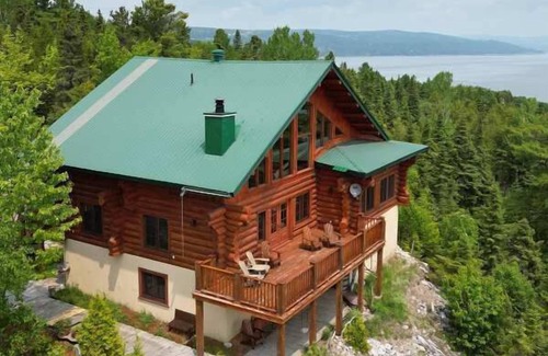 Saint Irenee House | Cottage HEU-1526 | St-Irénée