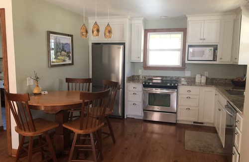 Wagener House | Cottage/House 40 Minute EZ Drive To Master Golf Tournament