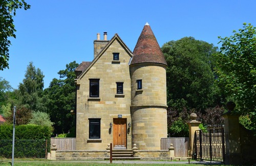Staplefield House | Cottage House at East Lodge Bolney