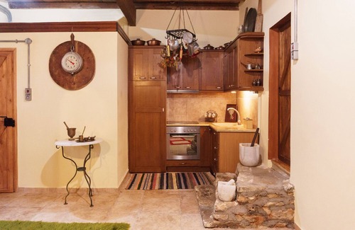 Ithomi House | Cottage house "Iali"