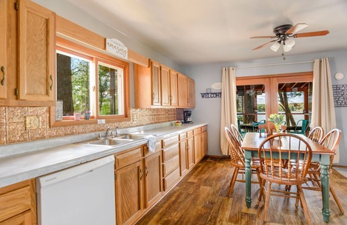 Wautoma Cottage | Cottage House on Little Hills Lake; Beach, Pier, Kayaks, Paddleboards & more