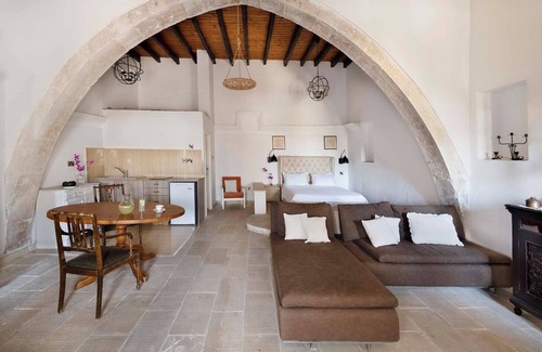 Pentakomo Apartment | Cottage Houses