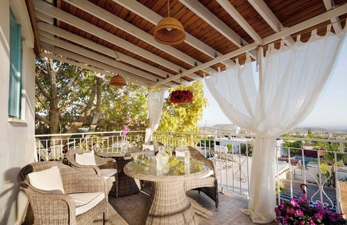 Pentakomo Apartment | Cottage Houses