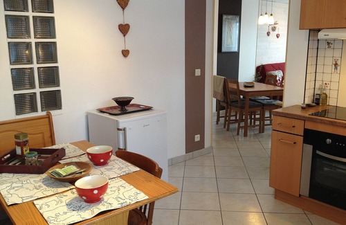 Lyaud Cottage | Cottage in a village house