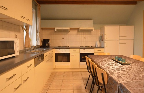 Arimont Cottage | Cottage in Baugnez with Sauna & Forest Nearby