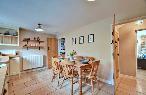 Bellerby Cottage | Cottage in Bellerby with Private Hot Tub