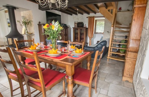 Bievre Isere House | Cottage in Brion 4 * in Isère Rhône Alpes satellite TV extra view
