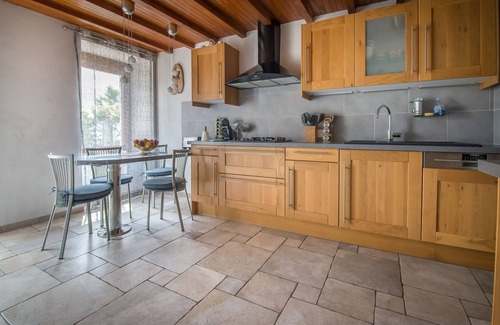 Bievre Isere House | Cottage in Brion 4 * in Isère Rhône Alpes satellite TV extra view