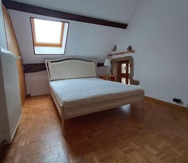 Le Rousset-Marizy House | Cottage in Burgund