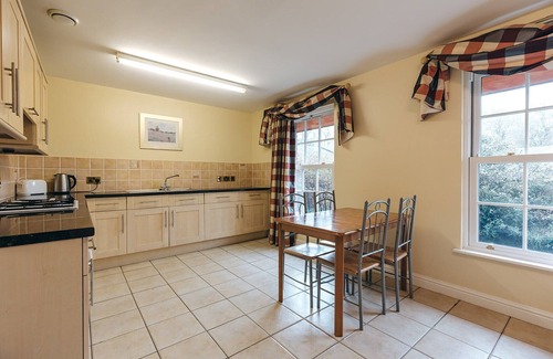 Eaton Mascott Cottage | Cottage in Dorrington near Netley Hall
