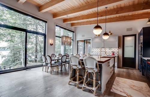 Lake of Bays Cottage | Cottage in elegance at this luxury lakeside escape.