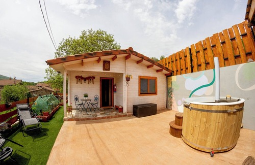 Barbadillo del Pez Cabin | Cottage in the Sierra de la Demanda, Ideal for families!