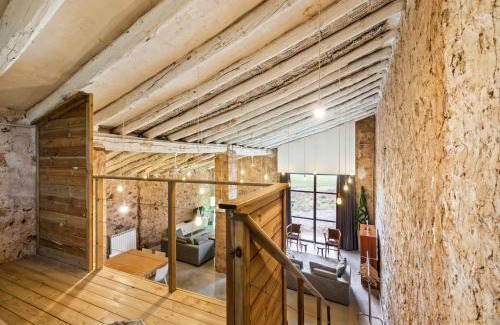 Fraga House | Cottage in Fraga with Garden and Fireplace
