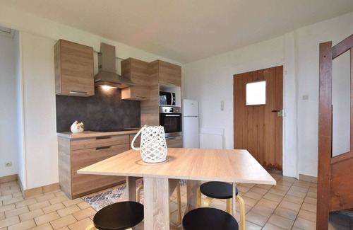 Asnieres Cottage | Cottage in France near Forest & Tennis Court