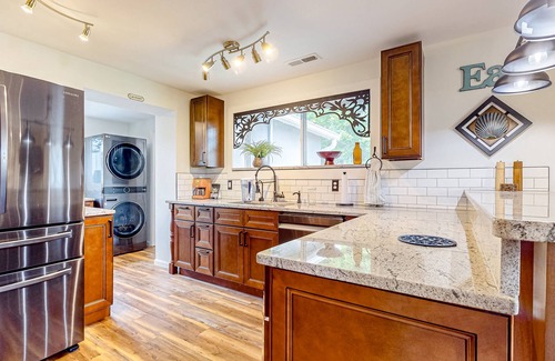 Hendersonville Cottage | Cottage in Hendersonville with yard, Patio, Full Kitchen and WIFI