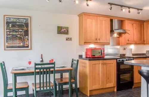 Easington Cottage | Cottage in idyllic setting, a short drive from Staithes