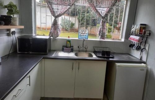Greater Johannesburg Metropolitan Area Apartment | Cottage in Kloofendal