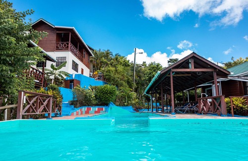 Marigot Bay Cottage | Cottage in Marigot bay 2 mins walk to the beach
