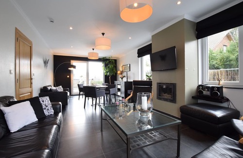 Libin Cottage | Cottage in Ochamps with Private Pool & Sauna