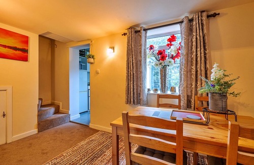 Tideswell Cottage | Cottage in Peak District near Chatsworth House