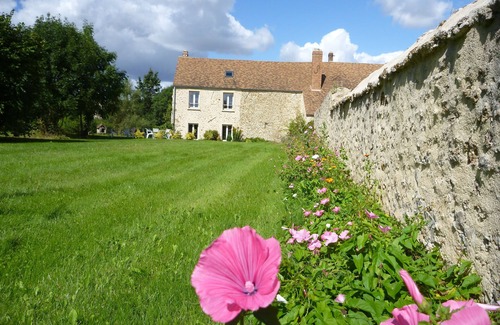 Les Essarts-le-Roi Cottage | Cottage in the forest - Domaine de la Rue Verte - Essarts le Roi (78)