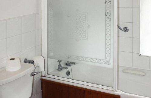 Terryglass Cottage | Cottage in TerryGlass with paid sauna