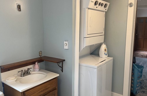 Alford Cottage | Cottage in the Berkshires 10 min. to Great Barrington